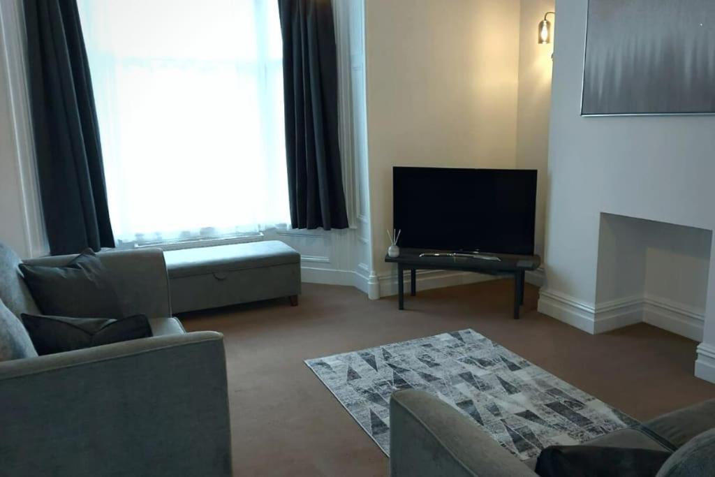 Stylish Apartment In City Centre With Parking เพรสตัน ภายนอก รูปภาพ